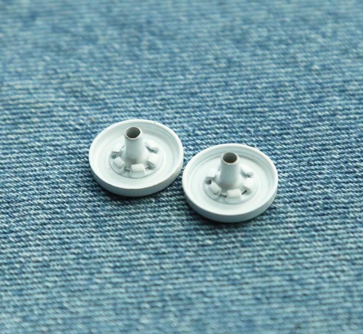 New design high quality and fancy white metal spring snap button