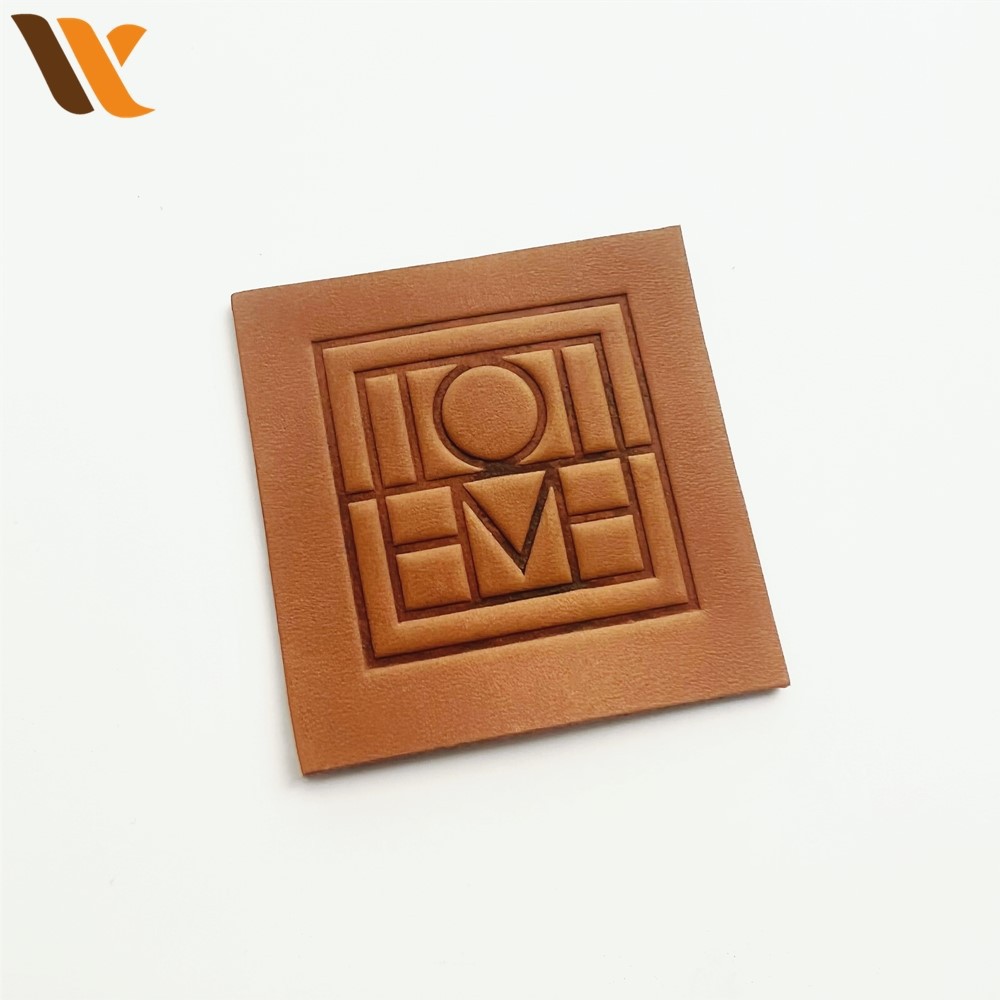 Custom Eye-Catching Stylish Leather Labels